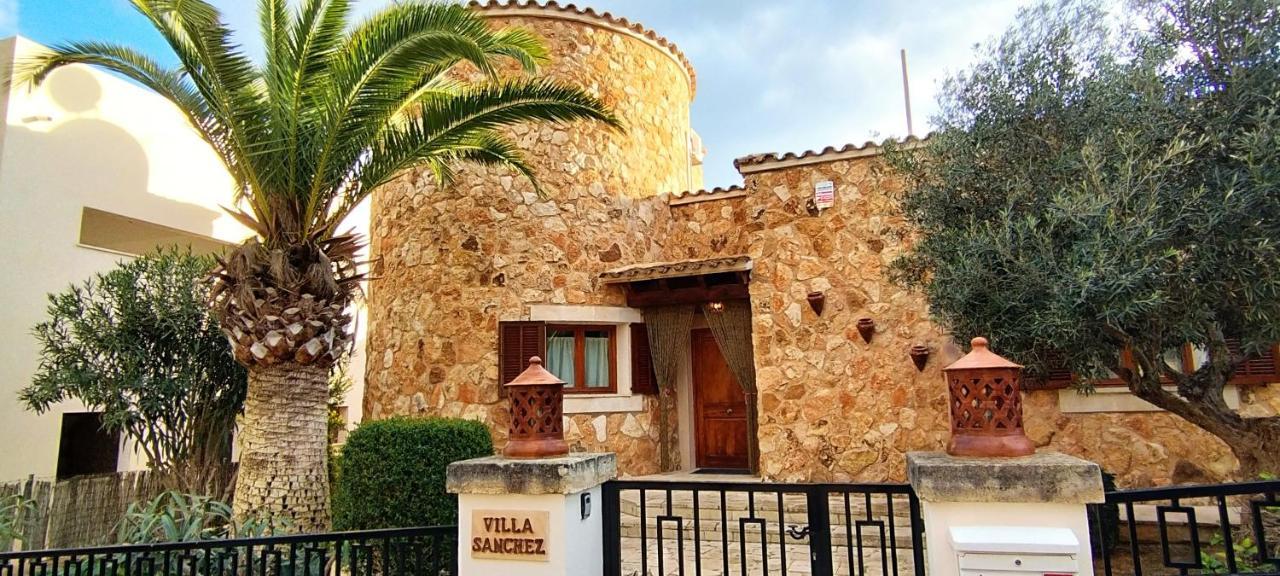 Villa Sanchez In Strandnahe Mit Pool, Jacuzzi, Klima, Wifi, Gas Bbq Santanyi Luaran gambar