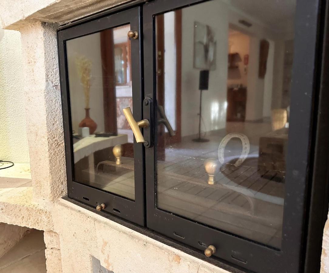 Villa Sanchez In Strandnahe Mit Pool, Jacuzzi, Klima, Wifi, Gas Bbq Santanyi Luaran gambar